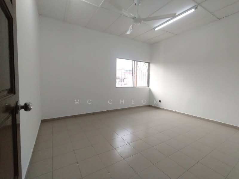 2-storey Terraced House for Rent in Taman Muhibbah (Seri Kembangan) - MC Cheok - PropertyGuru.com.my