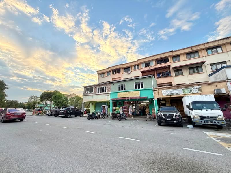 Pangsapuri untuk Dijual di Taman Putra Perdana - Nana Cheah - Exterior - PropertyGuru.com.my