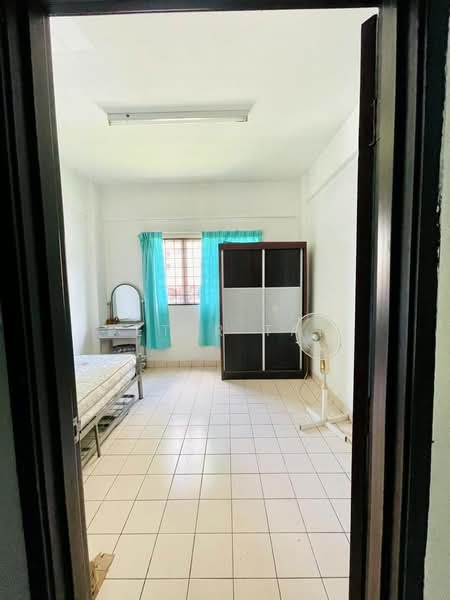Pangsapuri untuk Disewa di Vista Seri Putra - Peter Tan - PropertyGuru.com.my