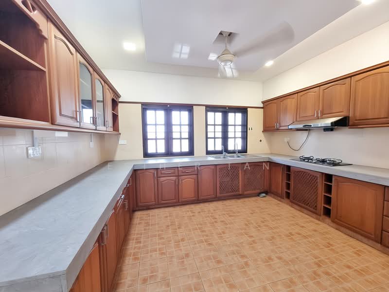 Bungalow House untuk Disewa di Taman Duta (Bukit Tunku (Kenny Hills)) - Esther Tan - Kitchen - PropertyGuru.com.my
