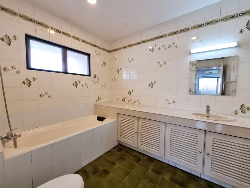 Bungalow House untuk Disewa di Taman Duta (Bukit Tunku (Kenny Hills)) - Esther Tan - Bathroom - PropertyGuru.com.my