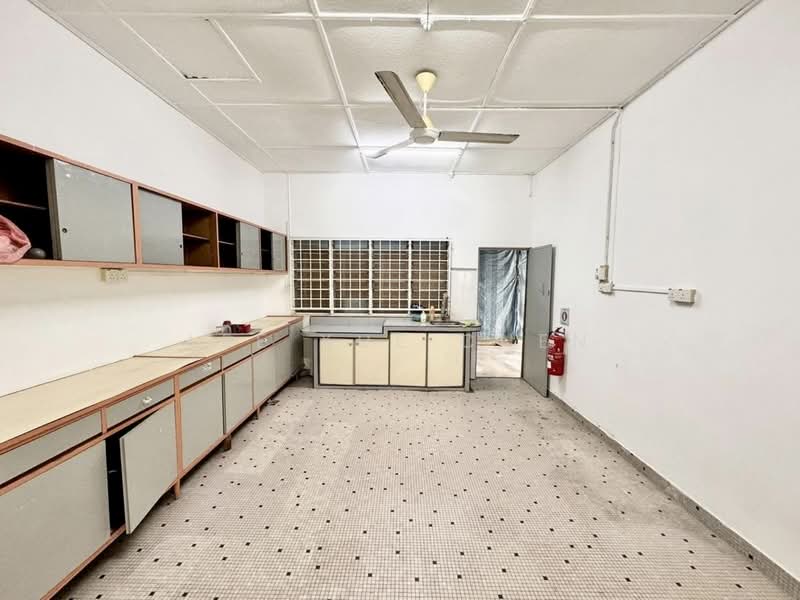 Semi-Detached House for Rent in Pulau Tikus (Penang) - Lee Xue Chen - Kitchen - PropertyGuru.com.my
