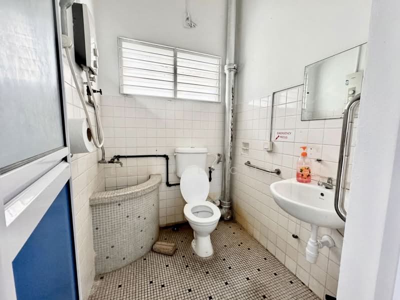 Semi-Detached House for Rent in Pulau Tikus (Penang) - Lee Xue Chen - Bathroom - PropertyGuru.com.my