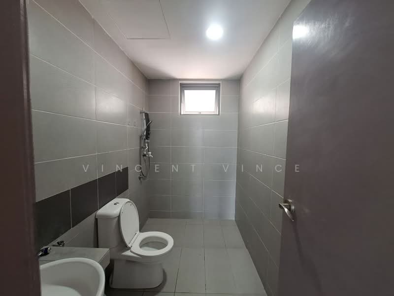 Kediaman Servis untuk Disewa di Amerin Residence - Vincent Vince - Bathroom - PropertyGuru.com.my