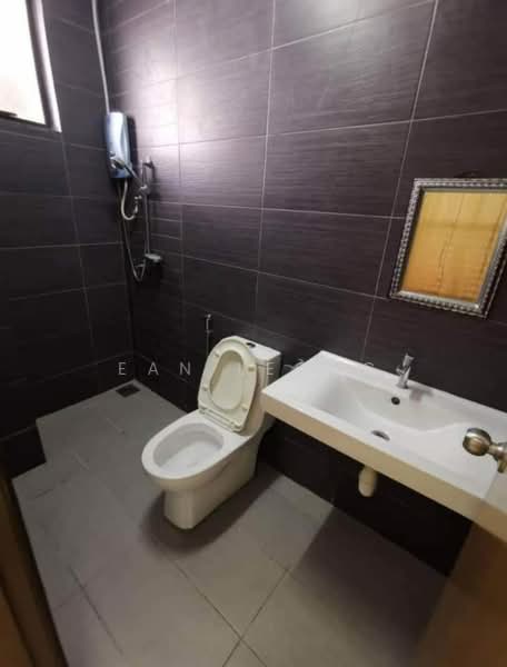 Service Residence for Sale at Putra One Residence - Ean Leong - Bathroom - PropertyGuru.com.my