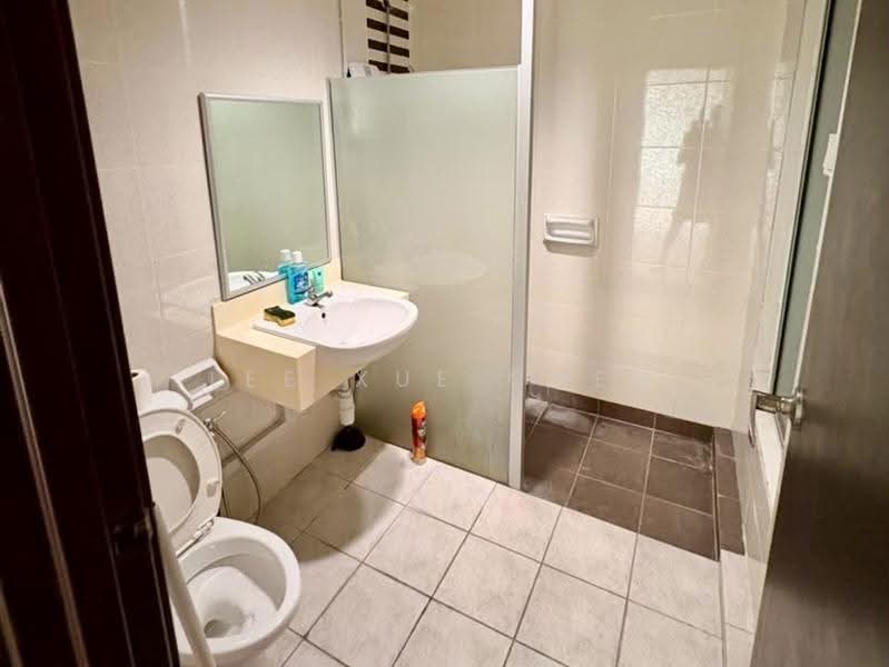 Condominium for Rent at The Brezza - Lee Xue Chen - Bathroom - PropertyGuru.com.my