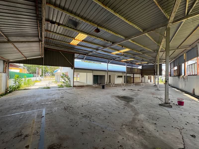 Commercial Bungalow for Rent in Taman Gopeng (Ipoh) - Joseph Wong - Exterior - PropertyGuru.com.my
