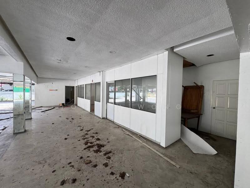 Commercial Bungalow for Rent in Taman Gopeng (Ipoh) - Joseph Wong - Interior - PropertyGuru.com.my