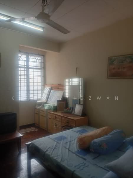 Rumah Teres untuk Dijual di Bandar Baru Senawang (Senawang) - Khairul Idzwan - Bedroom - PropertyGuru.com.my
