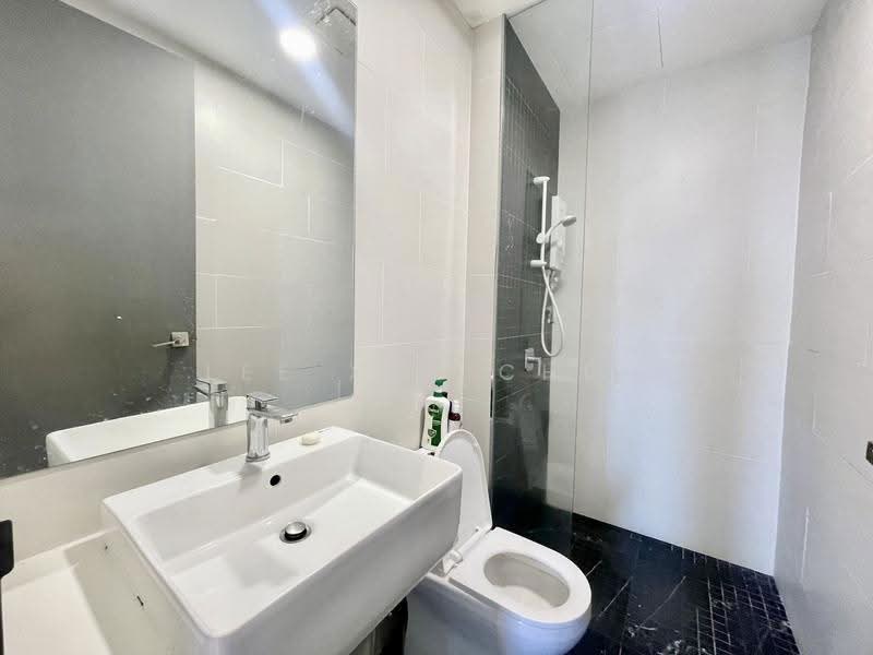 Kediaman Servis untuk Disewa di Beacon Executive Suites - Lee Xue Chen - Bathroom - PropertyGuru.com.my