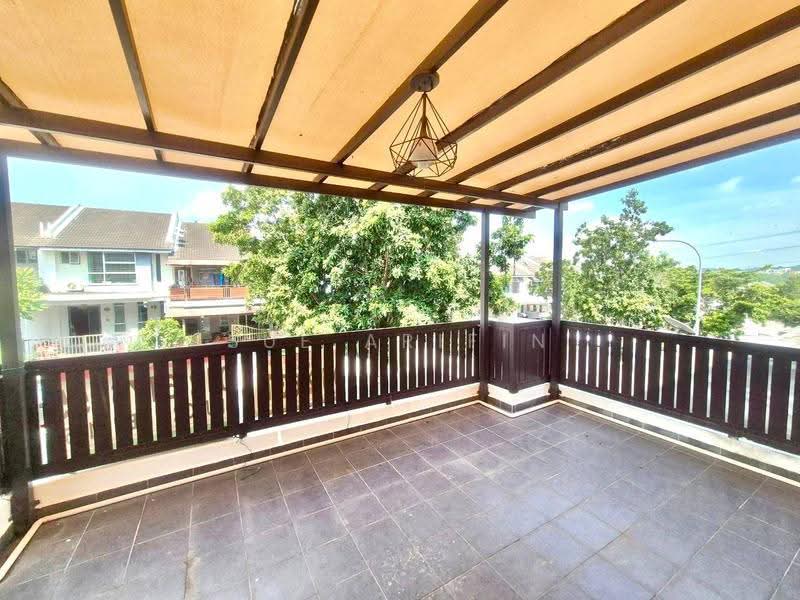 Rumah Teres 2-Tingkat untuk Dijual di Kajang (Selangor) - Sue Arifin - Balcony - PropertyGuru.com.my
