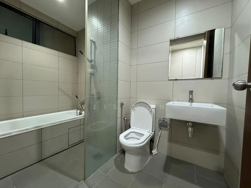 Kediaman Servis untuk Disewa di Setia SKY Residences - Weis Oon - Bathroom - PropertyGuru.com.my