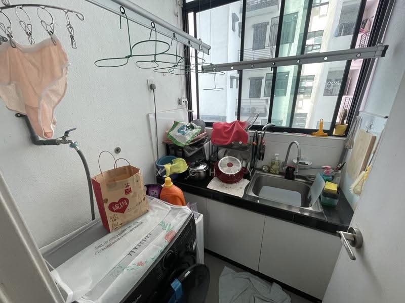Kediaman Servis untuk Disewa di D'sands Residence - Jx Chay - Balcony - PropertyGuru.com.my