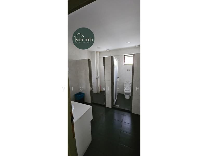 Factory for Sale in Bukit Minyak (Penang) - Vick Teoh - Bathroom - PropertyGuru.com.my