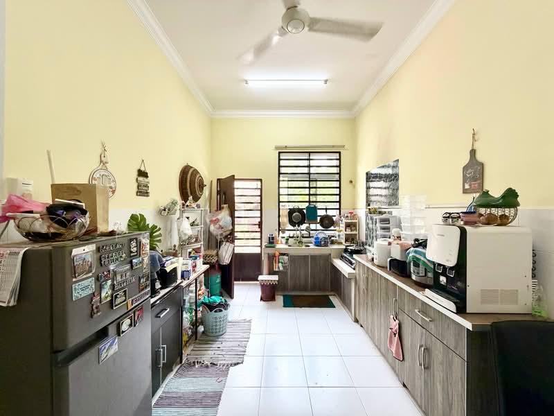 Rumah Kluster untuk Dijual di Muar (Johor) - Fakhrul Imlan - Kitchen - PropertyGuru.com.my
