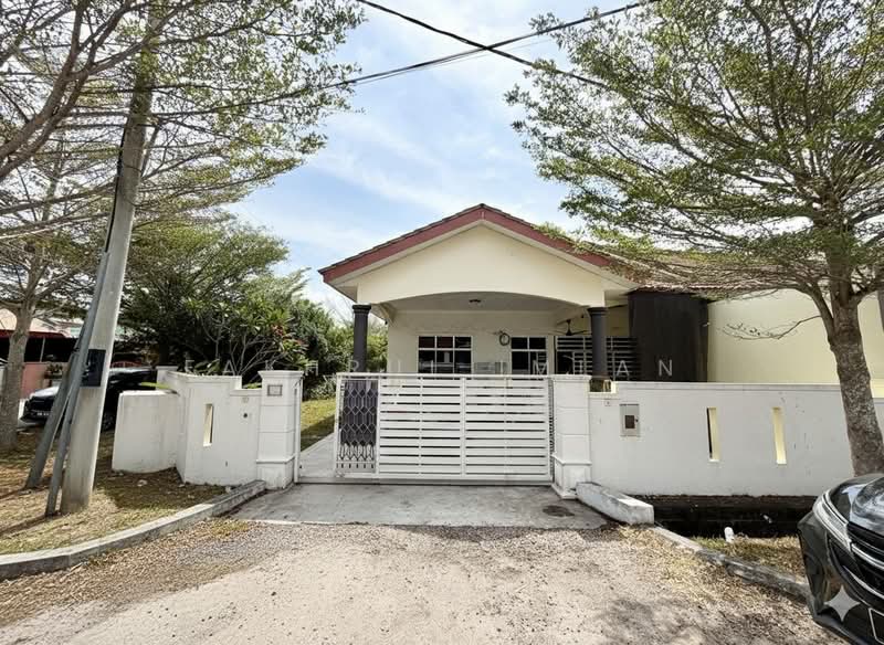 Rumah Kluster untuk Dijual di Muar (Johor) - Fakhrul Imlan - Exterior - PropertyGuru.com.my