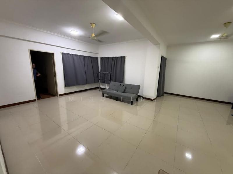 Kondominium untuk Disewa di Desa Residency (Residensi Desa) - Ming Feng - Living Room - PropertyGuru.com.my