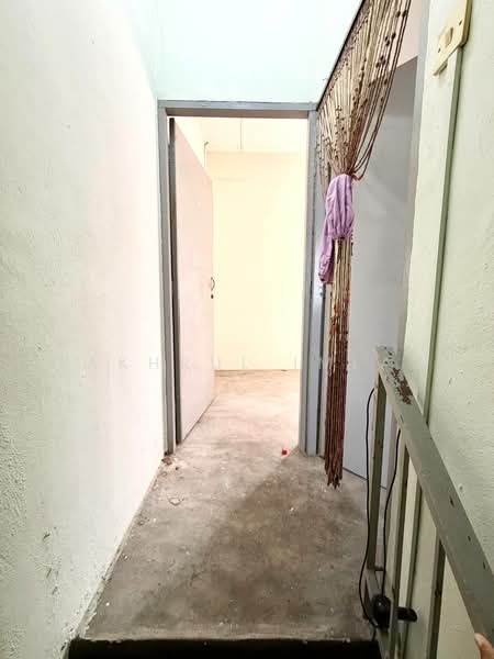 Rumah Teres 2-Tingkat untuk Dijual di Kluang (Johor) - Fakhrul Imlan - Entrance - PropertyGuru.com.my