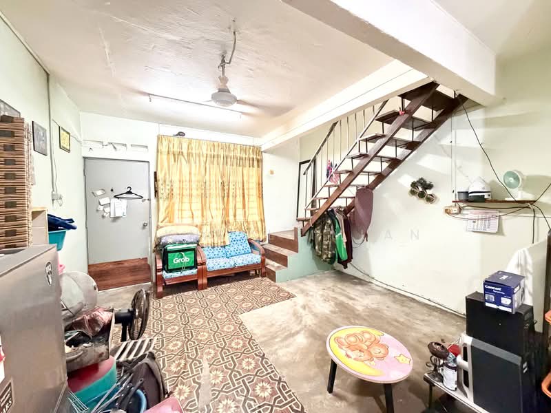 Rumah Teres 2-Tingkat untuk Dijual di Kluang (Johor) - Fakhrul Imlan - Living Room - PropertyGuru.com.my