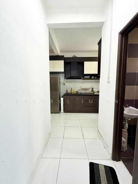 Rumah Teres 2-Tingkat untuk Dijual di Kota Tinggi (Johor) - Fakhrul Imlan - Kitchen - PropertyGuru.com.my