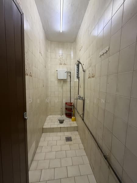 Rumah Teres 2-Tingkat untuk Dijual di Taman Segar (Cheras) - Denver Sin - Bathroom - PropertyGuru.com.my