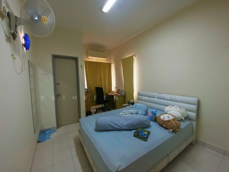 3-storey Terraced House for Sale in Taman Bukit Permata (Selayang) - Kathreen Thang - Bedroom - PropertyGuru.com.my