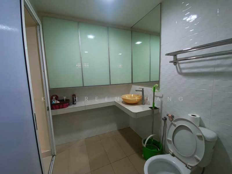 3-storey Terraced House for Sale in Taman Bukit Permata (Selayang) - Kathreen Thang - Bathroom - PropertyGuru.com.my