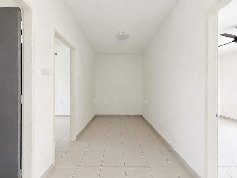 Terraced House for Sale in Kangkar Pulai (Skudai) - Fakhrul Imlan - Corridor - PropertyGuru.com.my