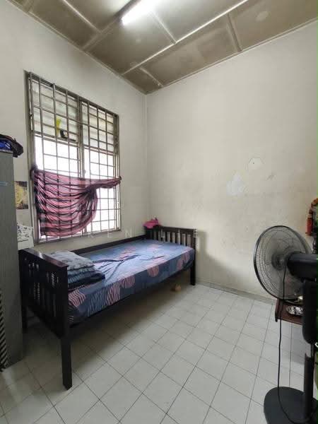 1-storey Terraced House for Sale in Kempas (Johor Bahru) - Ken Liew - Bedroom - PropertyGuru.com.my