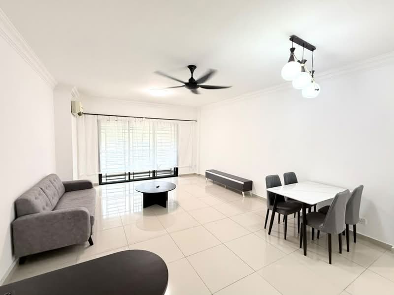 Pangsapuri untuk Disewa di Seri Mutiara Apartment - Kim . - Living Room - PropertyGuru.com.my