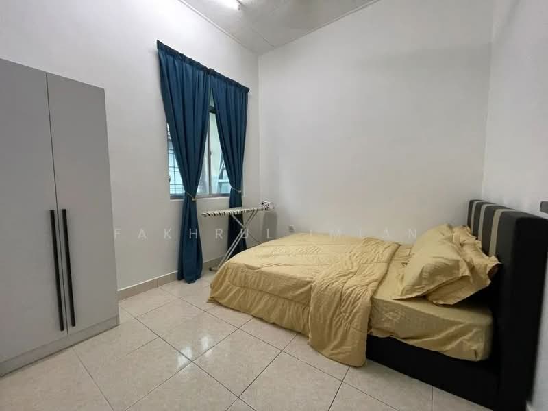 1-storey Terraced House for Sale in Taman Bestari Indah (Ulu Tiram) - Fakhrul Imlan - Bedroom - PropertyGuru.com.my