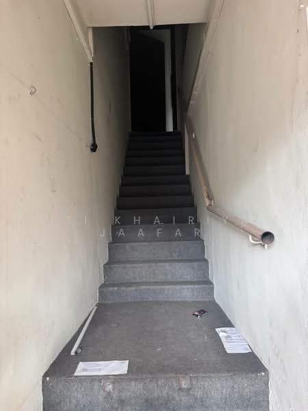 Shop / Office for Sale in Ayer Keroh (Melaka) - SITI KHAIRIYAH JAAFAR - Corridor - PropertyGuru.com.my
