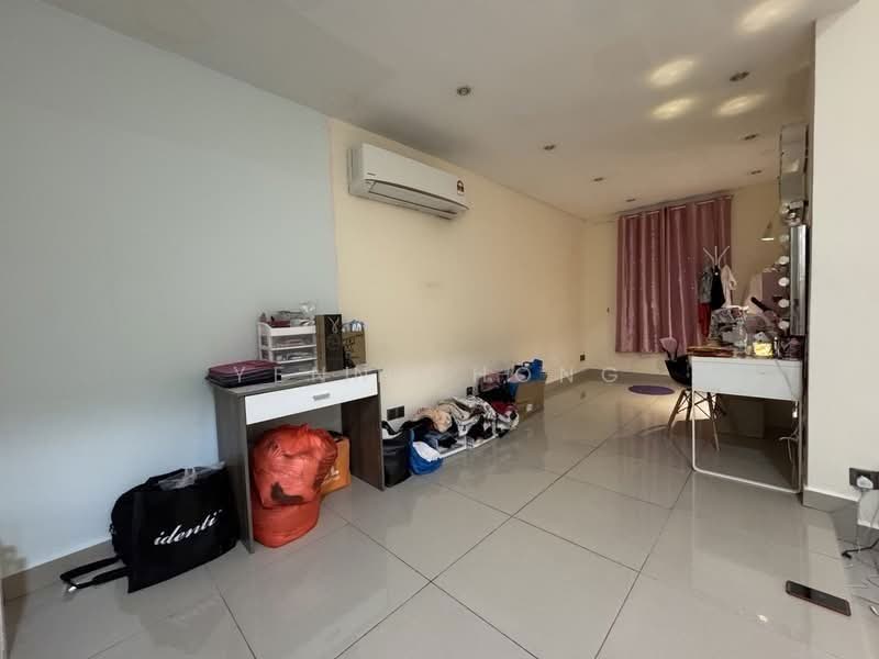 Rumah Berkembar untuk Dijual di Happy Garden (Kuchai Lama) - Yenn Chong - Interior - PropertyGuru.com.my