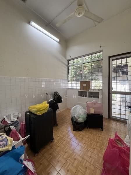 Rumah Berkembar untuk Dijual di Happy Garden (Kuchai Lama) - Yenn Chong - Interior - PropertyGuru.com.my