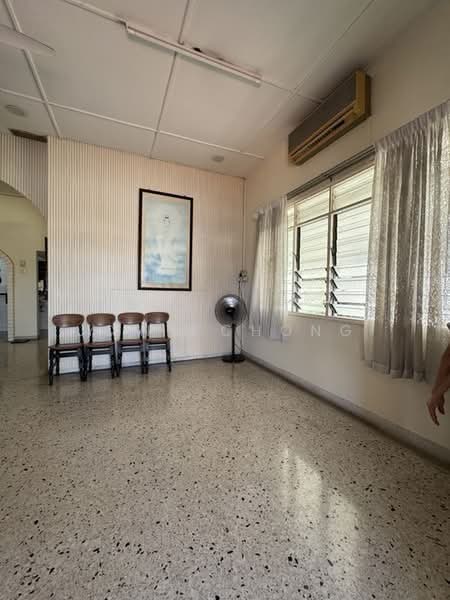 Rumah Berkembar untuk Dijual di Happy Garden (Kuchai Lama) - Yenn Chong - Living Room - PropertyGuru.com.my