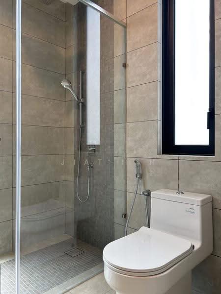 Kediaman Servis untuk Disewa di The Sentral Suites - Jiat Han - Bathroom - PropertyGuru.com.my