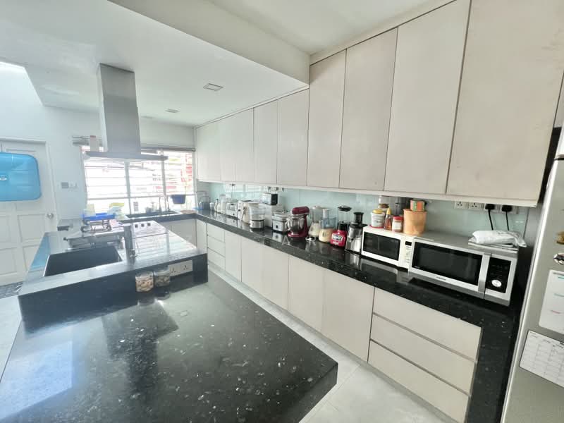 Rumah Berkembar untuk Dijual di Tropicana (Petaling Jaya) - Zul Arif - Kitchen - PropertyGuru.com.my