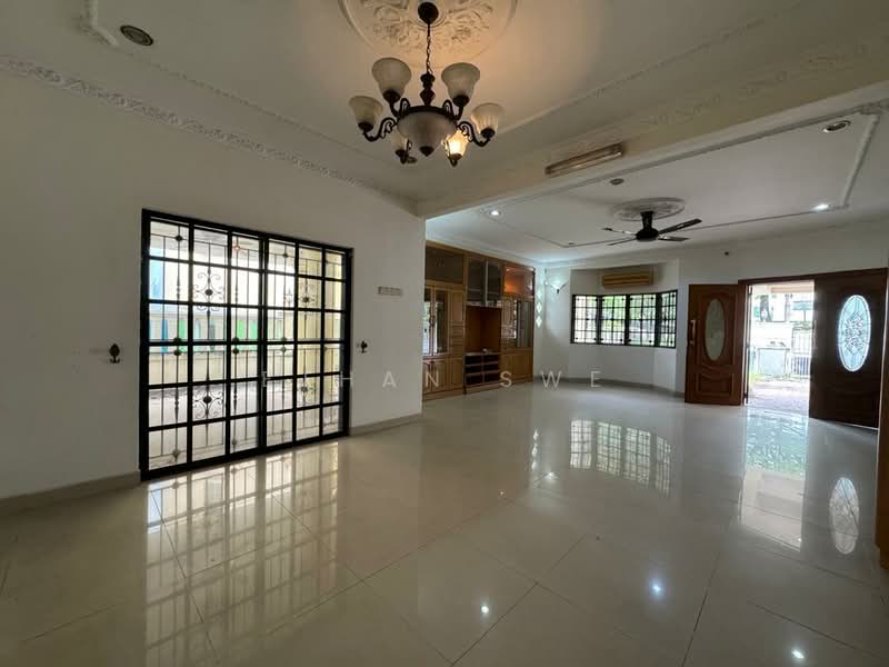 Rumah Berkembar untuk Dijual di Bukit Rahman Putra (Sungai Buloh) - Ethan Swe - Living Room - PropertyGuru.com.my