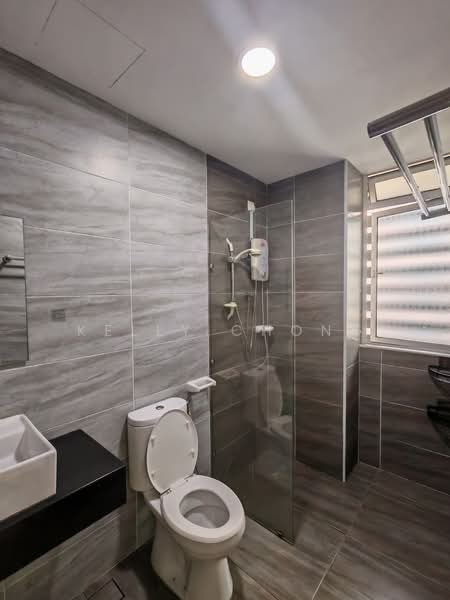 Service Residence for Rent at KSL Residence @ Daya - Kelly Chong - Bathroom - PropertyGuru.com.my