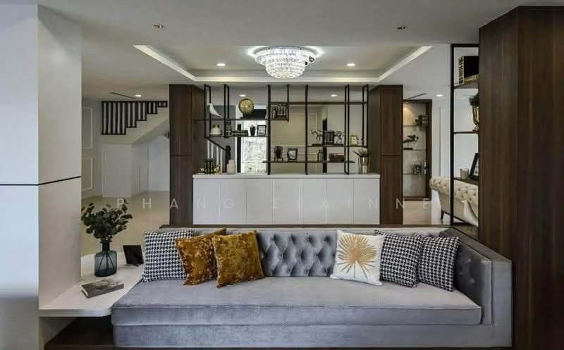 Bungalow House for Sale in Straits View (Johor Bahru) - Phang Elainne - Living Room - PropertyGuru.com.my