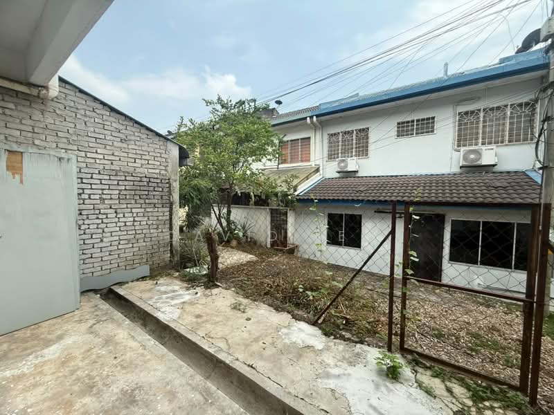 2-storey Terraced House for Rent in Taman Velox (Rawang) - David Lee - Exterior - PropertyGuru.com.my