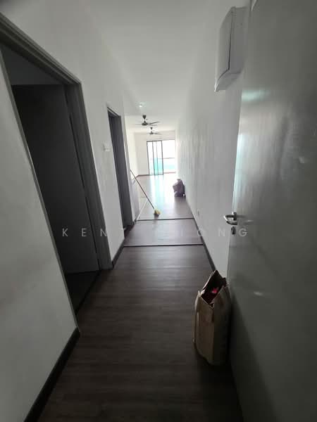 Condominium for Rent at Vista Bangi - Kent Chong - Corridor - PropertyGuru.com.my