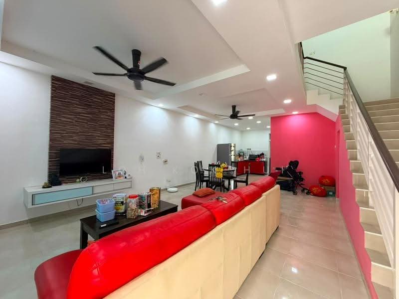 2-storey Terraced House for Sale in Taman Nusa Sentral (Iskandar Puteri (Nusajaya)) - Loh Kok Hui - Living Room - PropertyGuru.com.my