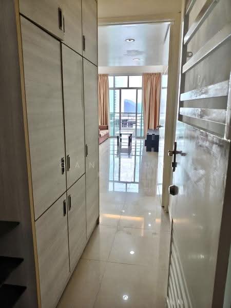 Condominium for Rent at Boulevard Condominium (BLVD) - Gan Chun Kai - Corridor - PropertyGuru.com.my