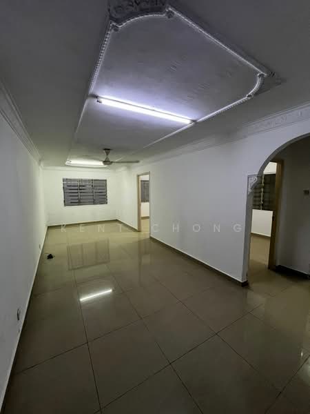 Rumah Flat untuk Dijual di Sentul Utama Flat - Kent Chong - Living Room - PropertyGuru.com.my