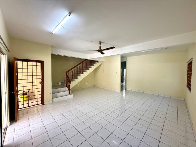 2-storey Terraced House for Sale in Rawang Perdana 1 (Rawang) - Sharveenesh V - Living Room - PropertyGuru.com.my