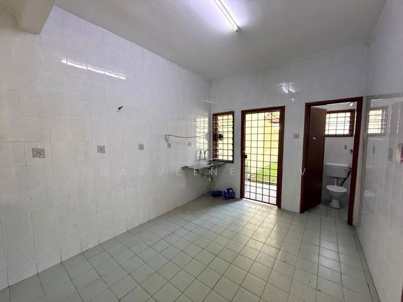 2-storey Terraced House for Sale in Rawang Perdana 1 (Rawang) - Sharveenesh V - Kitchen - PropertyGuru.com.my