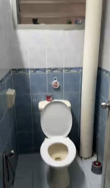 Apartment for Rent at Pangsapuri Danaumas - Hany . - Bathroom - PropertyGuru.com.my