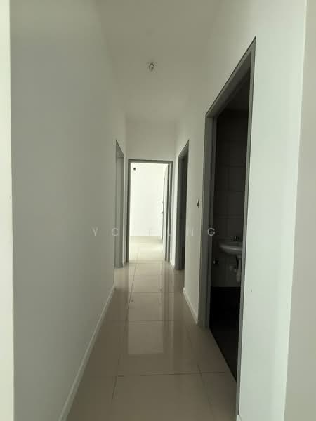 Kediaman Servis untuk Dijual di One 49 Residence - YC Fung - Corridor - PropertyGuru.com.my