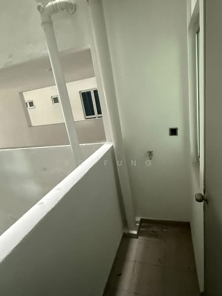 Kediaman Servis untuk Dijual di One 49 Residence - YC Fung - Corridor - PropertyGuru.com.my